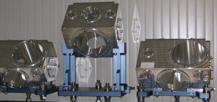 UHV CHAMBERS